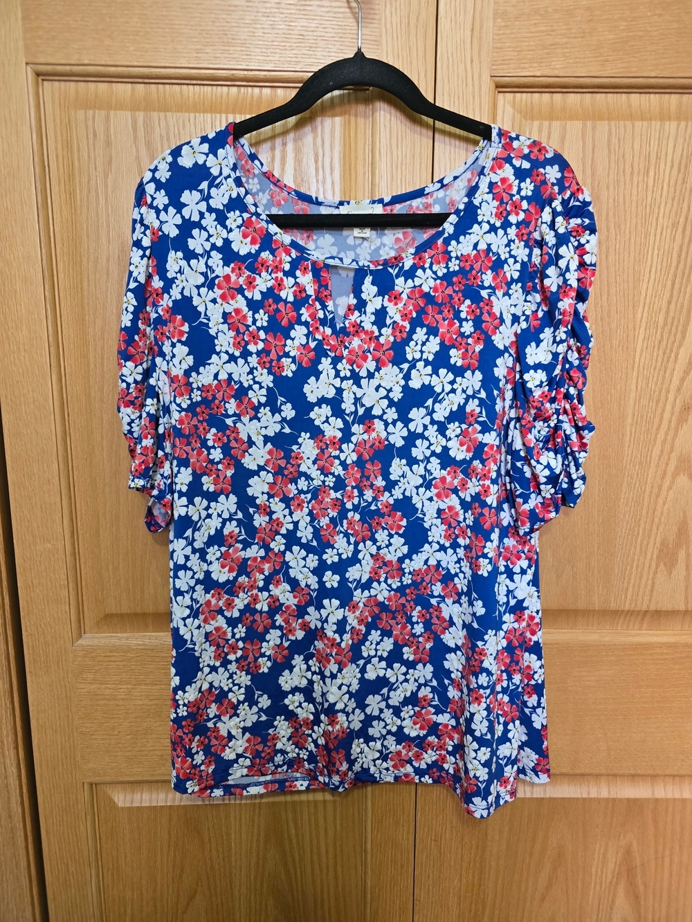 Blue Floral Short-Sleeve Keyhole Tee